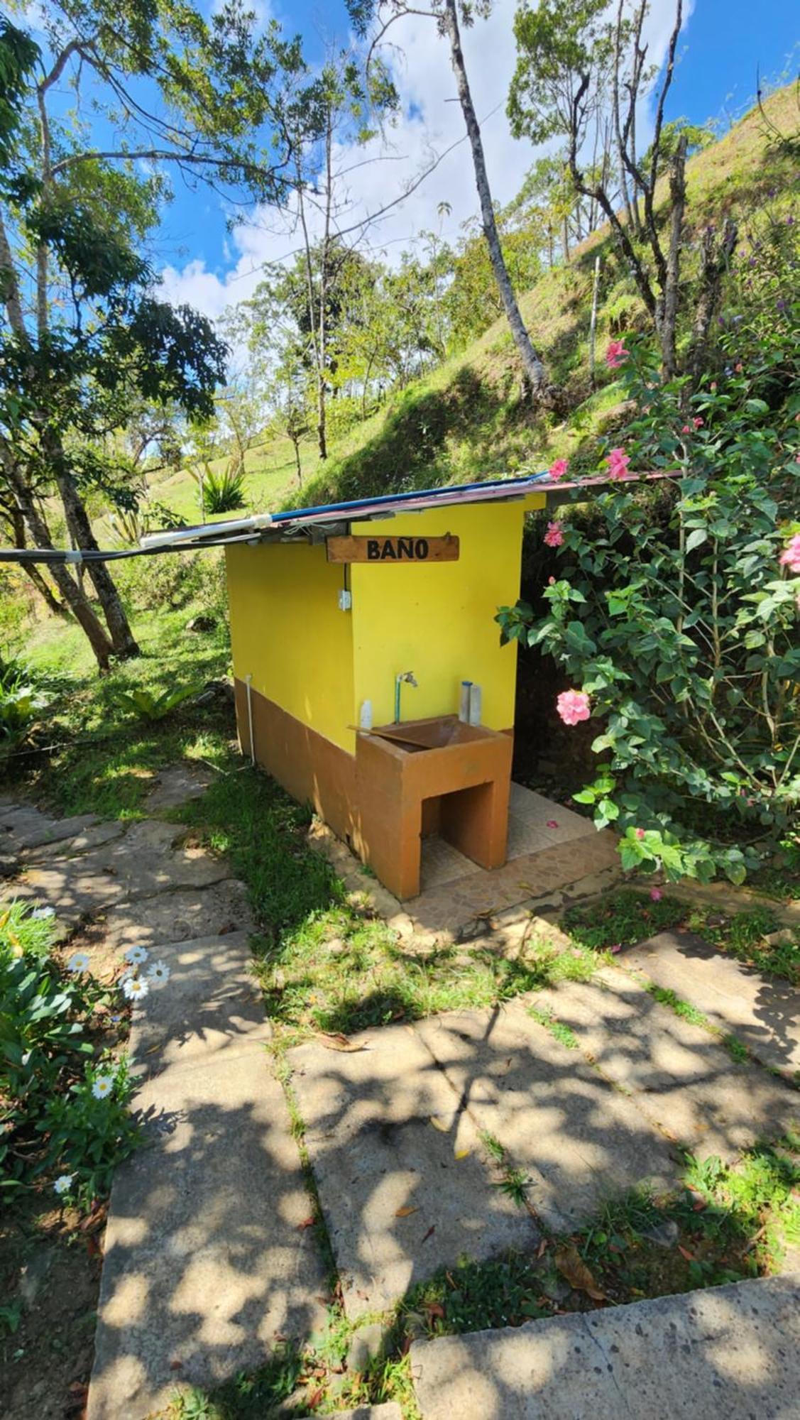 Hospedajes Richie Eco Camp Providencia Luaran gambar